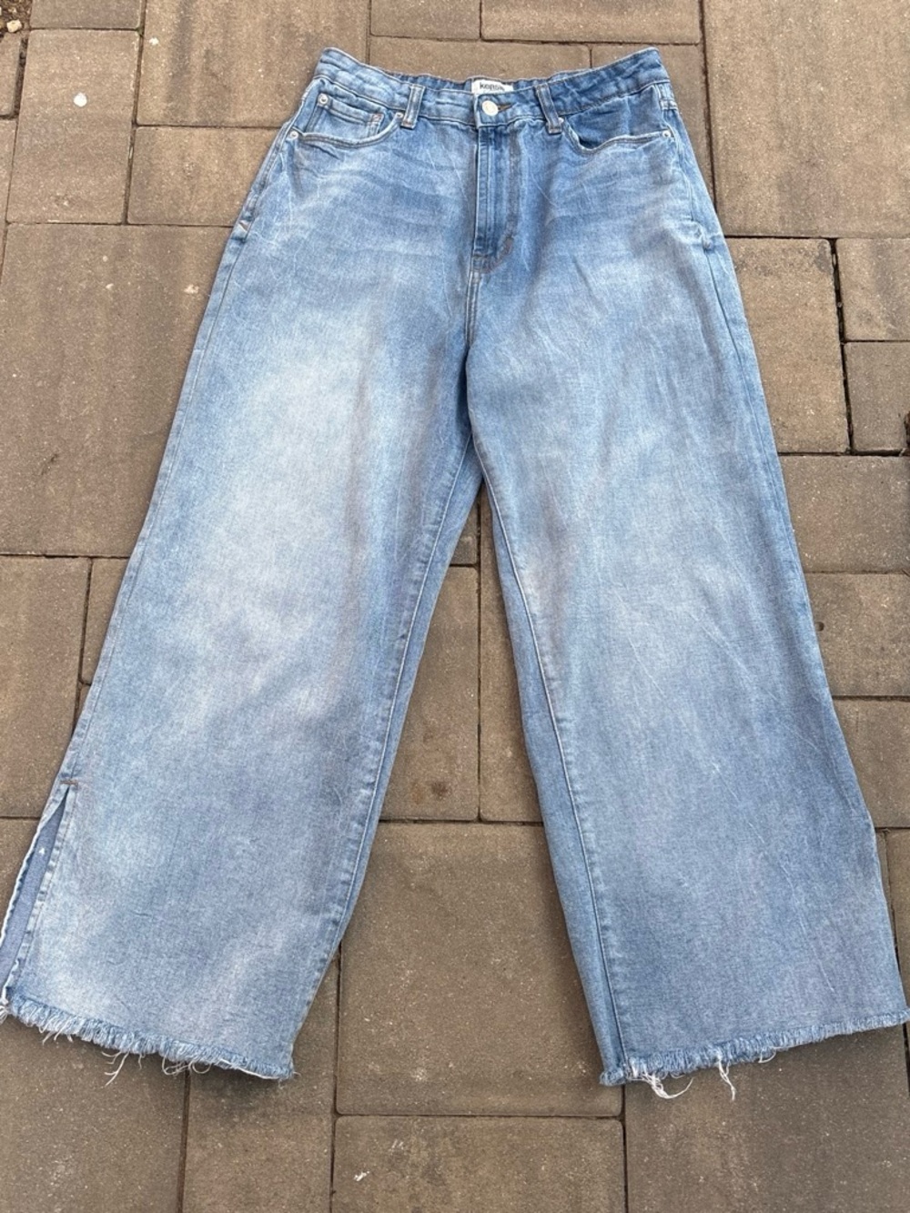 Kensie Light Blue Wide-Leg Raw Hem Jeans